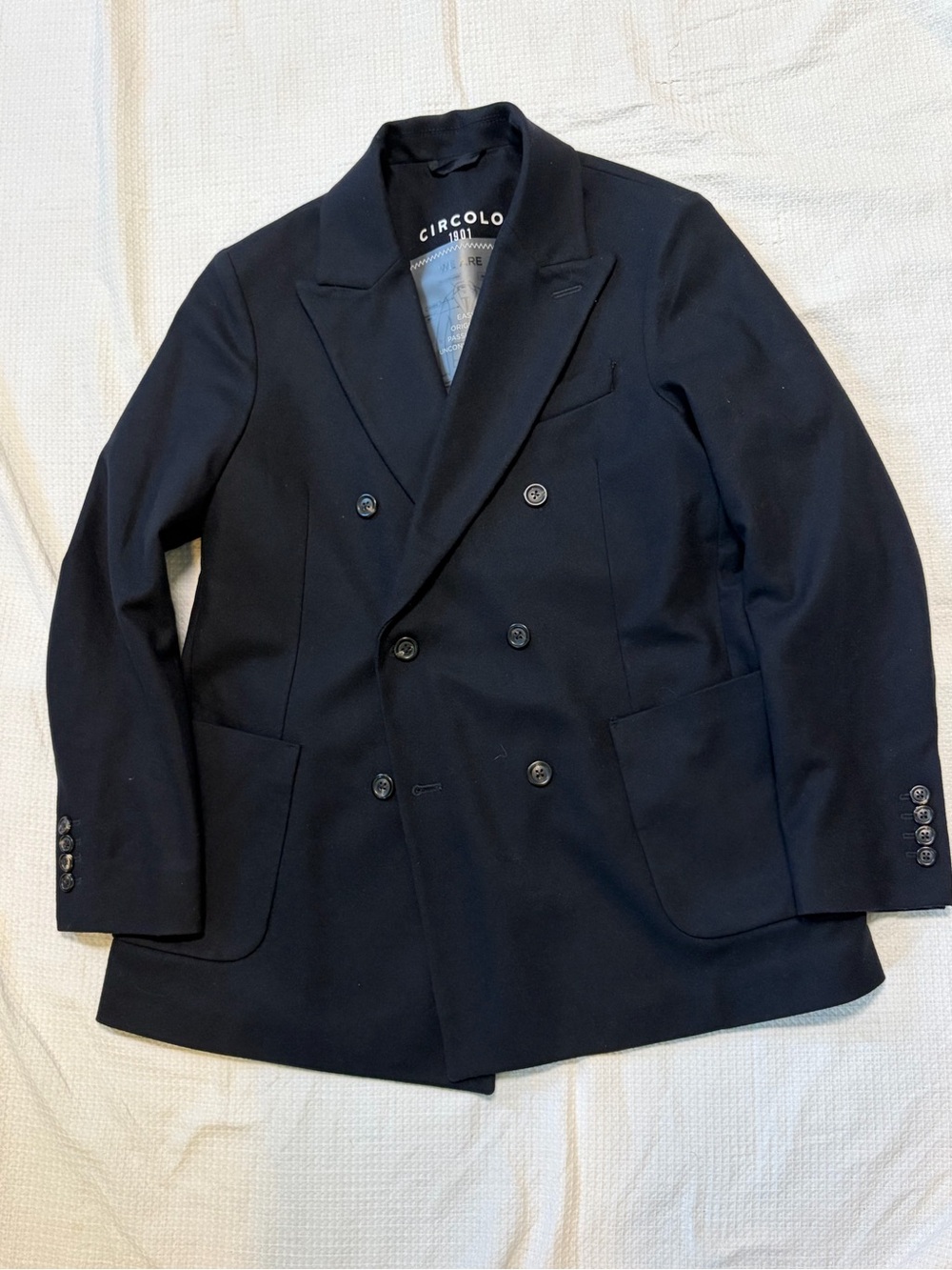Circolo 1901 made in Italy 
Men's Double-Breasted Navy Blazer